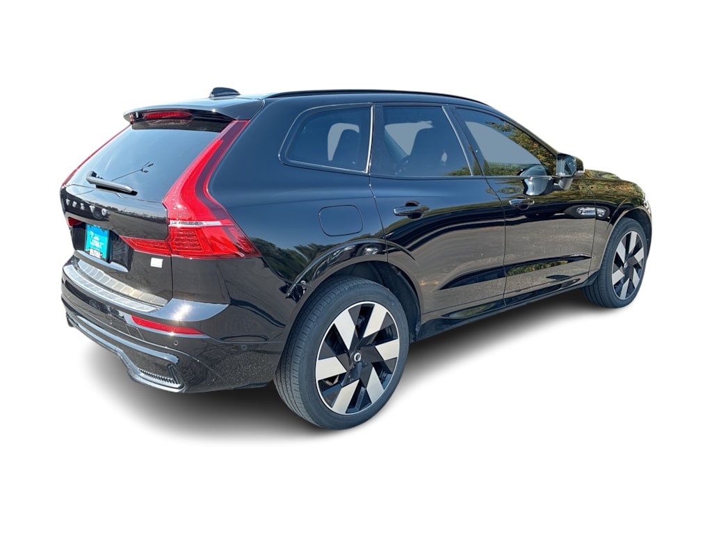 Thumbnail: 2024 Volvo XC60 - 16