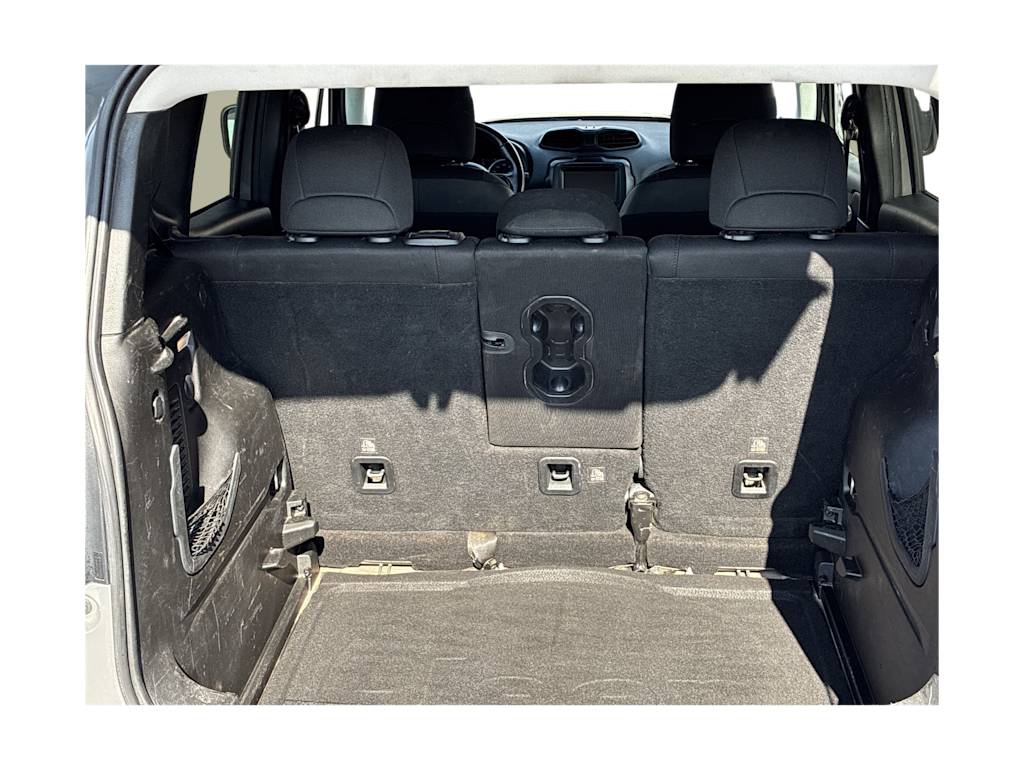 Thumbnail: 2019 Jeep Renegade - 23