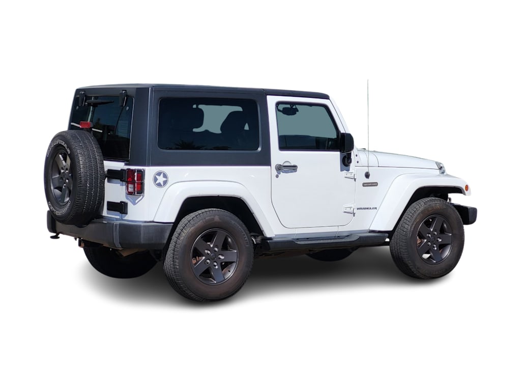 Thumbnail: 2016 Jeep Wrangler - 16