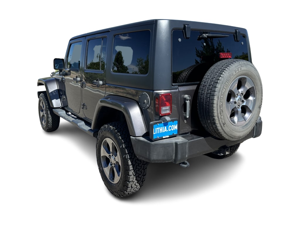 2016 Jeep Wrangler Unlimited Sahara 5