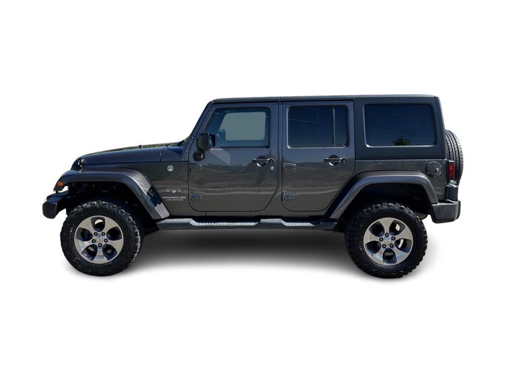 2016 Jeep Wrangler Unlimited Sahara 4