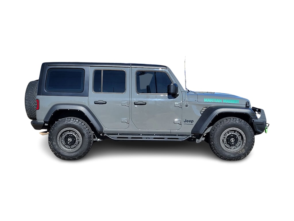 Thumbnail: 2022 Jeep Wrangler - 17