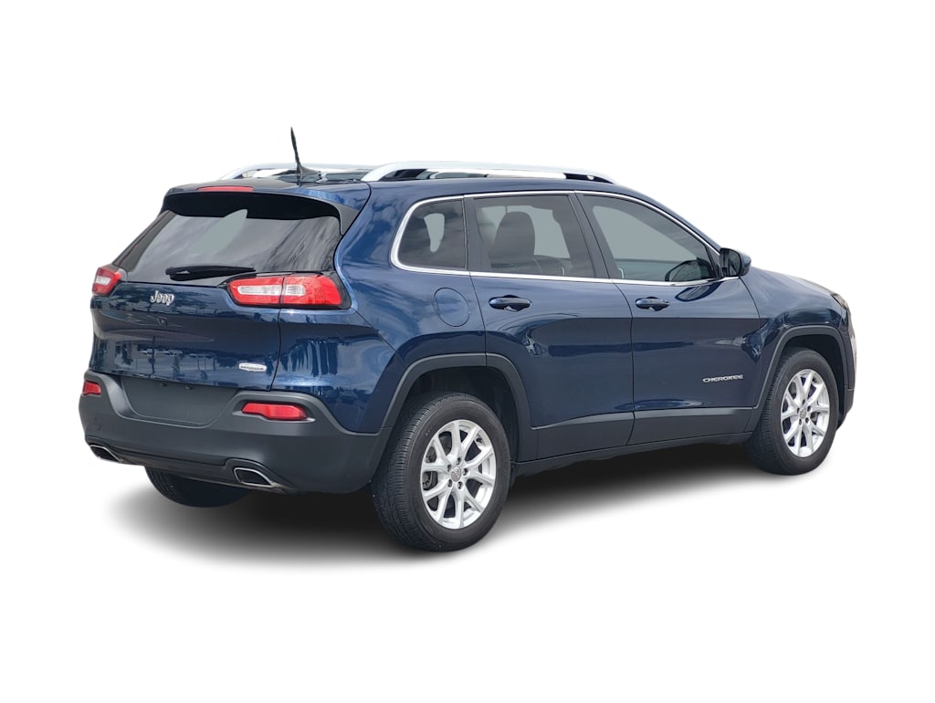 Thumbnail: 2018 Jeep Cherokee - 16