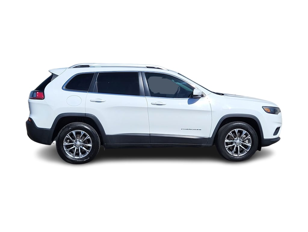 Thumbnail: 2019 Jeep Cherokee - 17