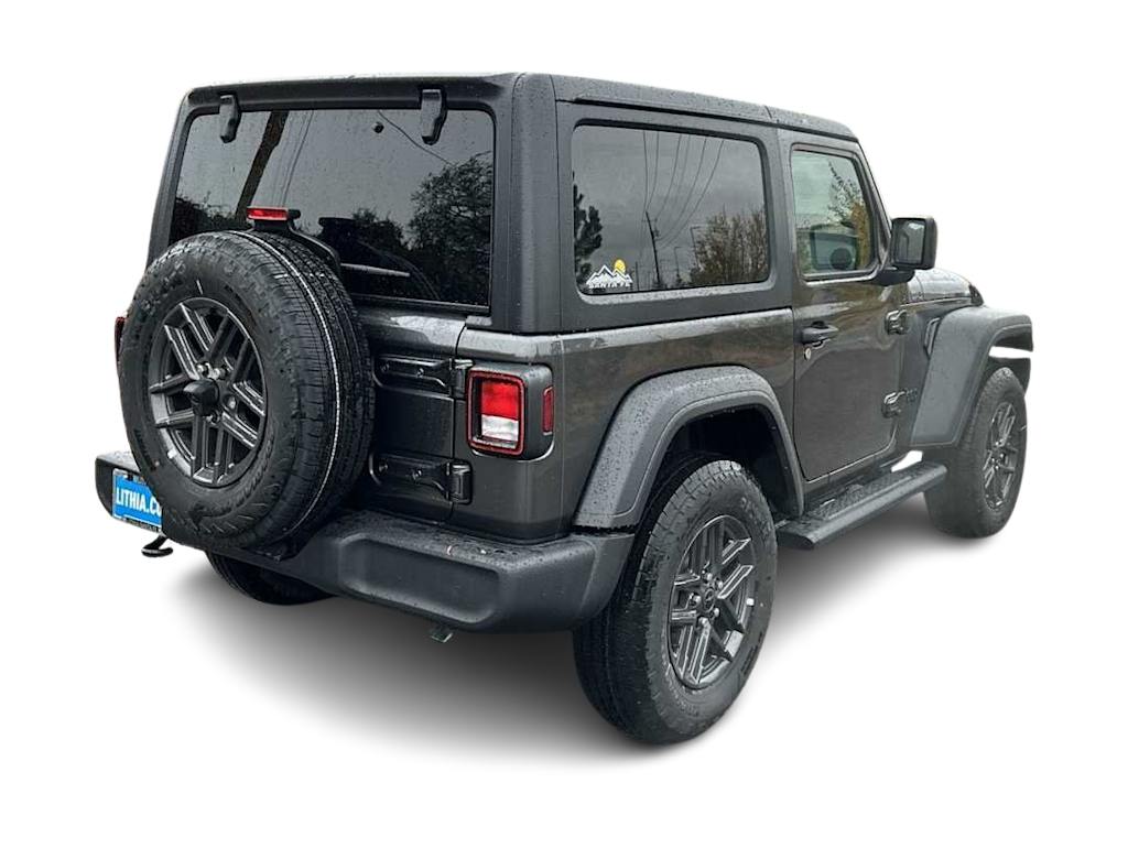 Thumbnail: 2024 Jeep Wrangler - 32