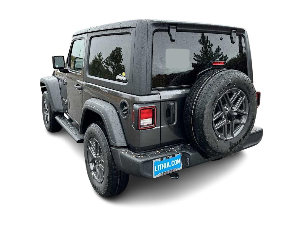 Thumbnail: 2024 Jeep Wrangler - 27
