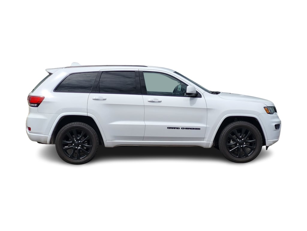 Thumbnail: 2018 Jeep Grand Cherokee - 16