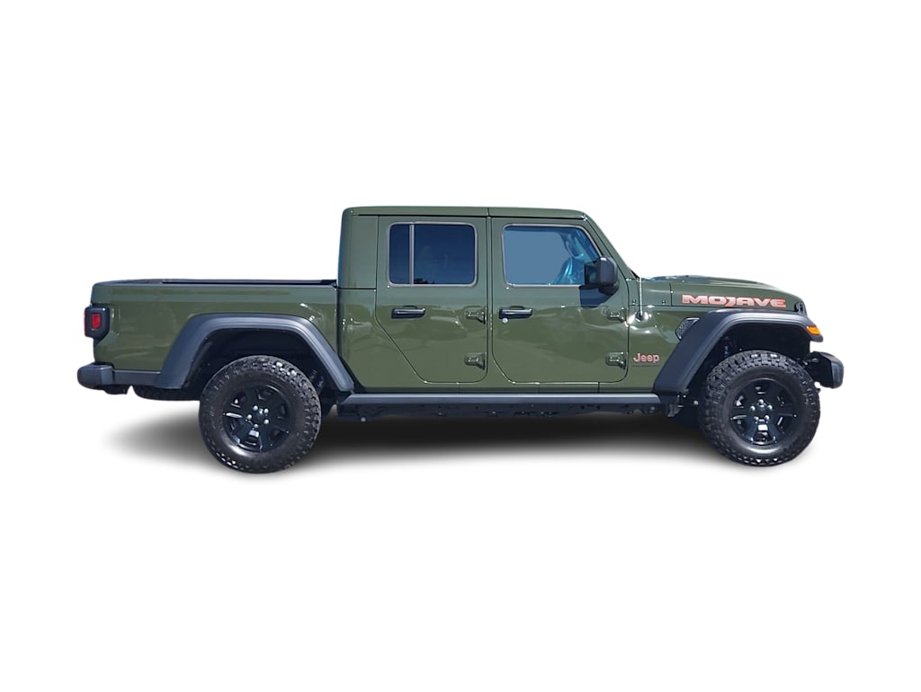 Thumbnail: 2023 Jeep Gladiator - 17