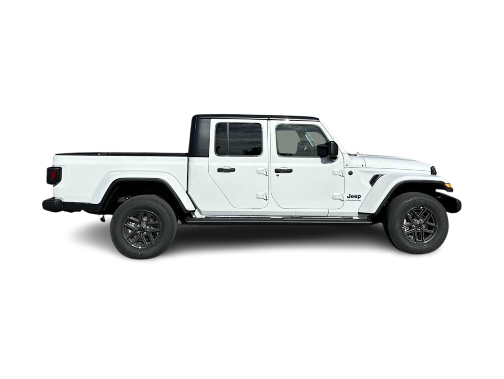 Thumbnail: 2025 Jeep Gladiator - 33
