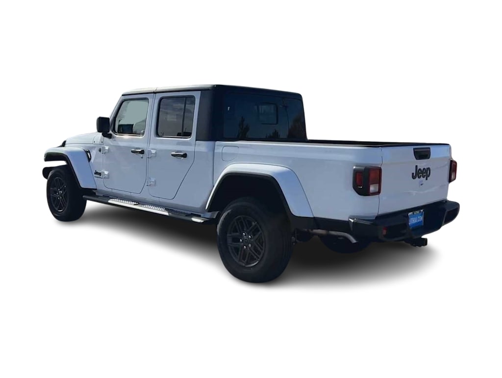 Thumbnail: 2025 Jeep Gladiator - 4