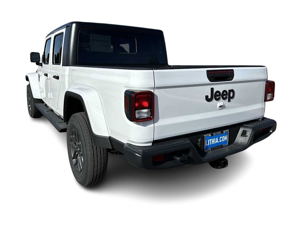 Thumbnail: 2025 Jeep Gladiator - 26