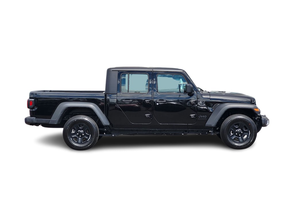 Thumbnail: 2025 Jeep Gladiator - 16