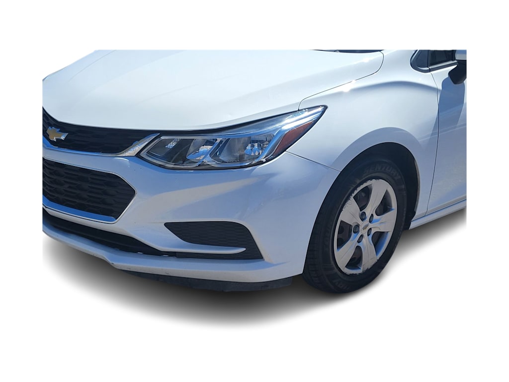 Thumbnail: 2017 Chevrolet Cruze - 22