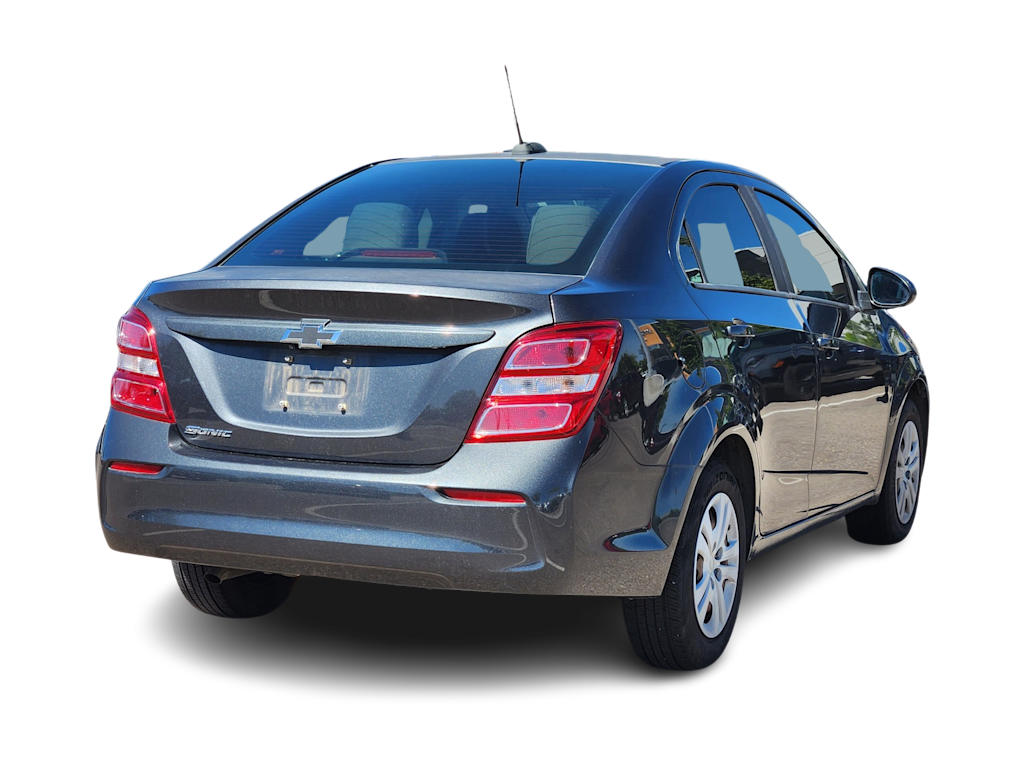 Thumbnail: 2017 Chevrolet Sonic - 20