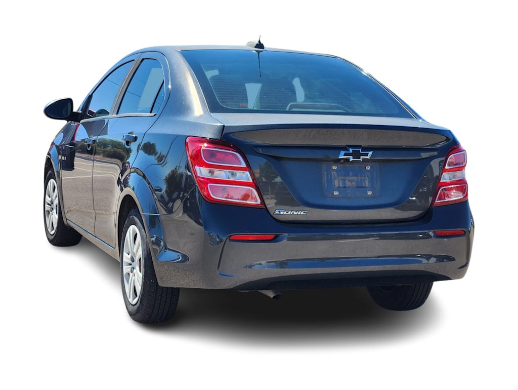 Thumbnail: 2017 Chevrolet Sonic - 5