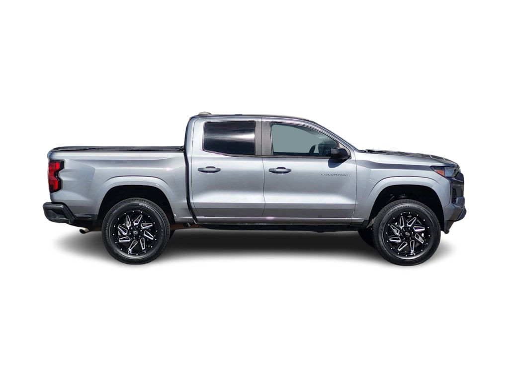 Thumbnail: 2023 Chevrolet Colorado - 17