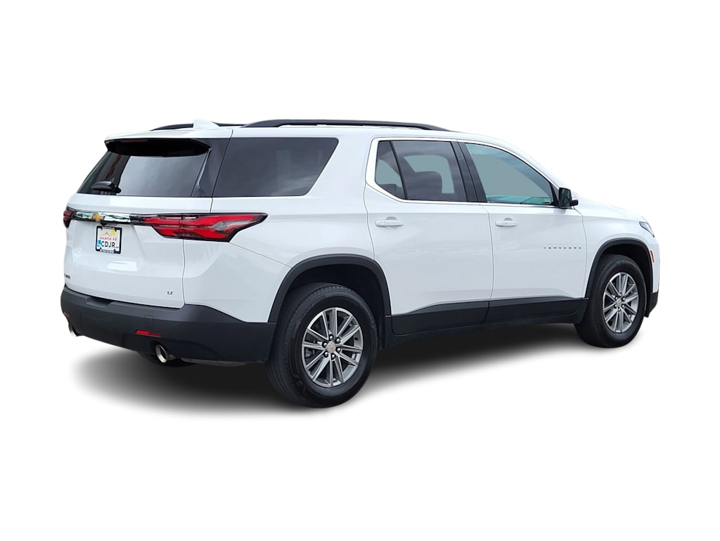 Thumbnail: 2023 Chevrolet Traverse - 17