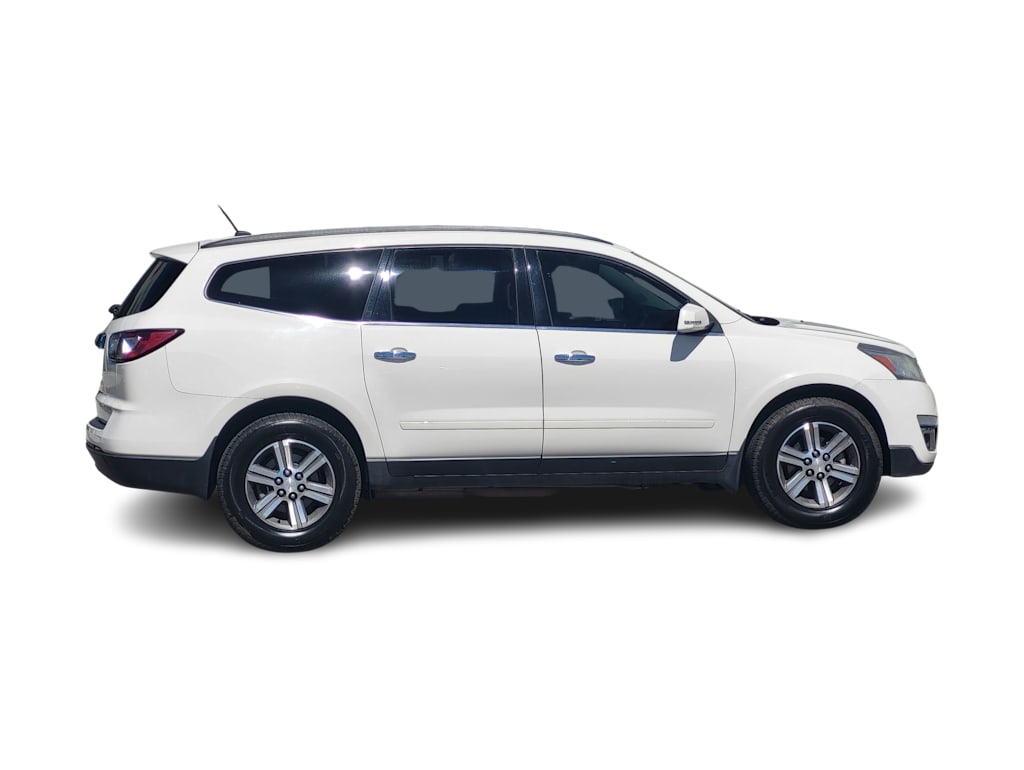 Thumbnail: 2015 Chevrolet Traverse - 17