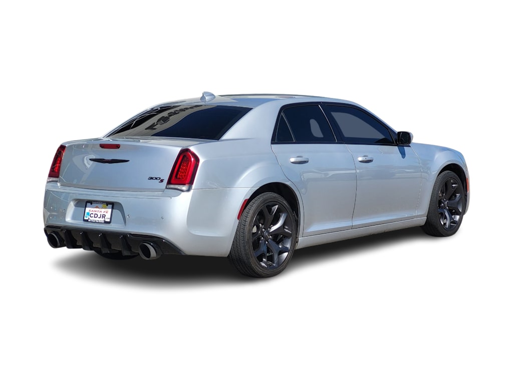 Thumbnail: 2021 Chrysler 300 - 18