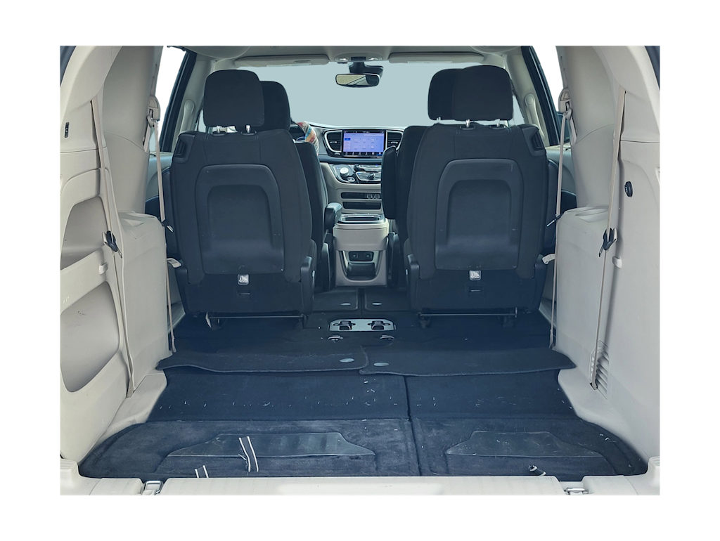 Thumbnail: 2021 Chrysler Pacifica - 14