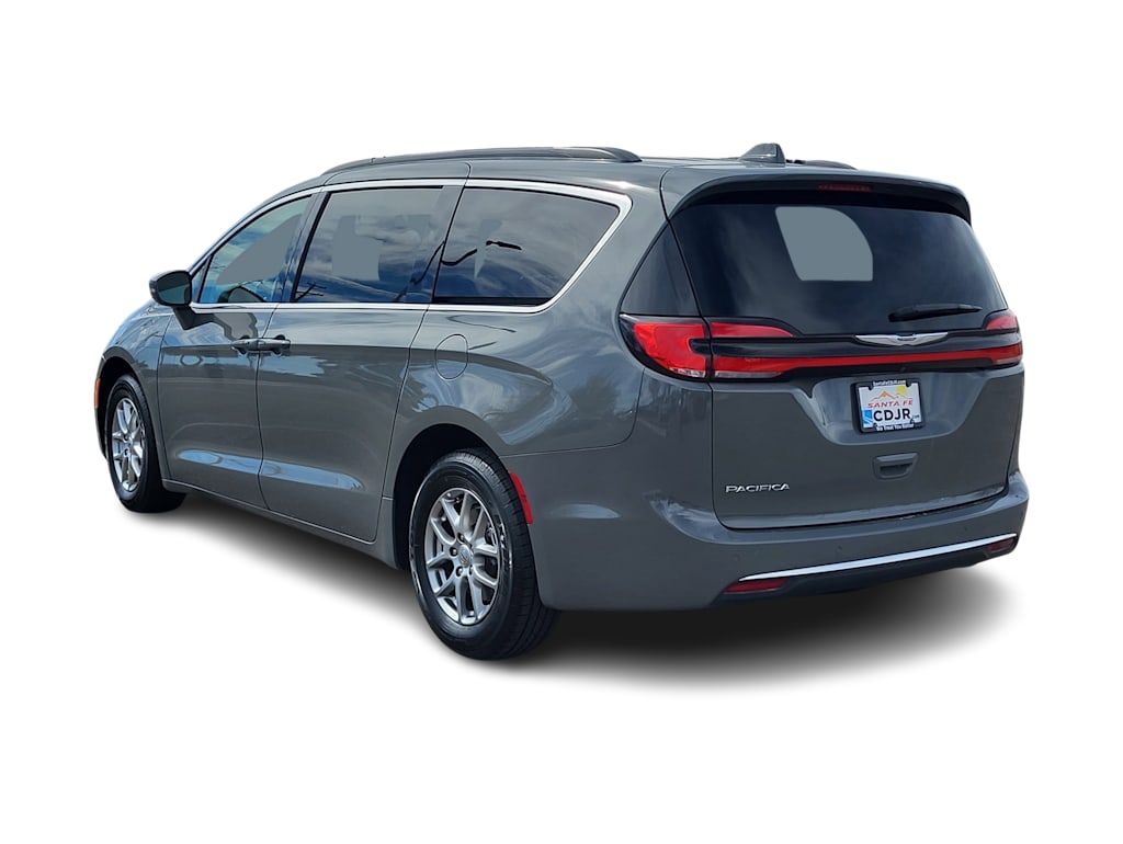 Thumbnail: 2021 Chrysler Pacifica - 3
