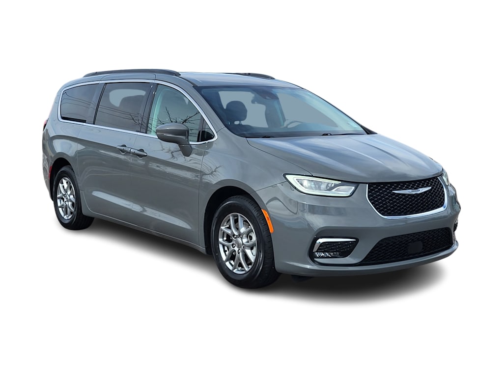 Thumbnail: 2021 Chrysler Pacifica - 15