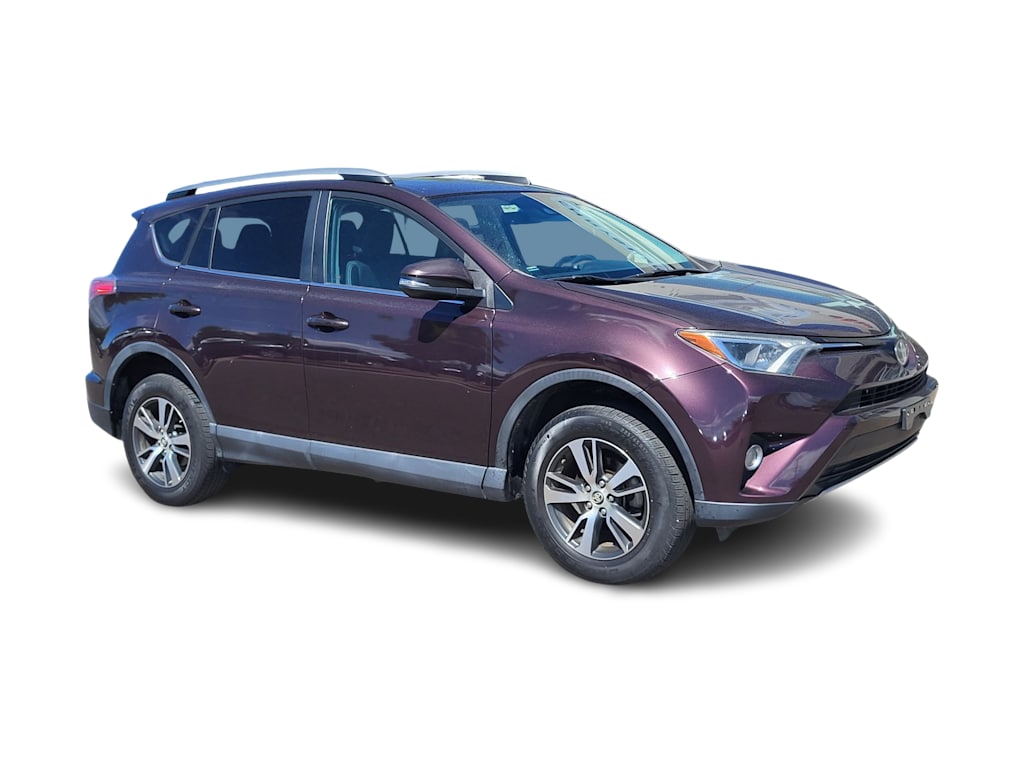 Thumbnail: 2018 Toyota RAV4 - 16