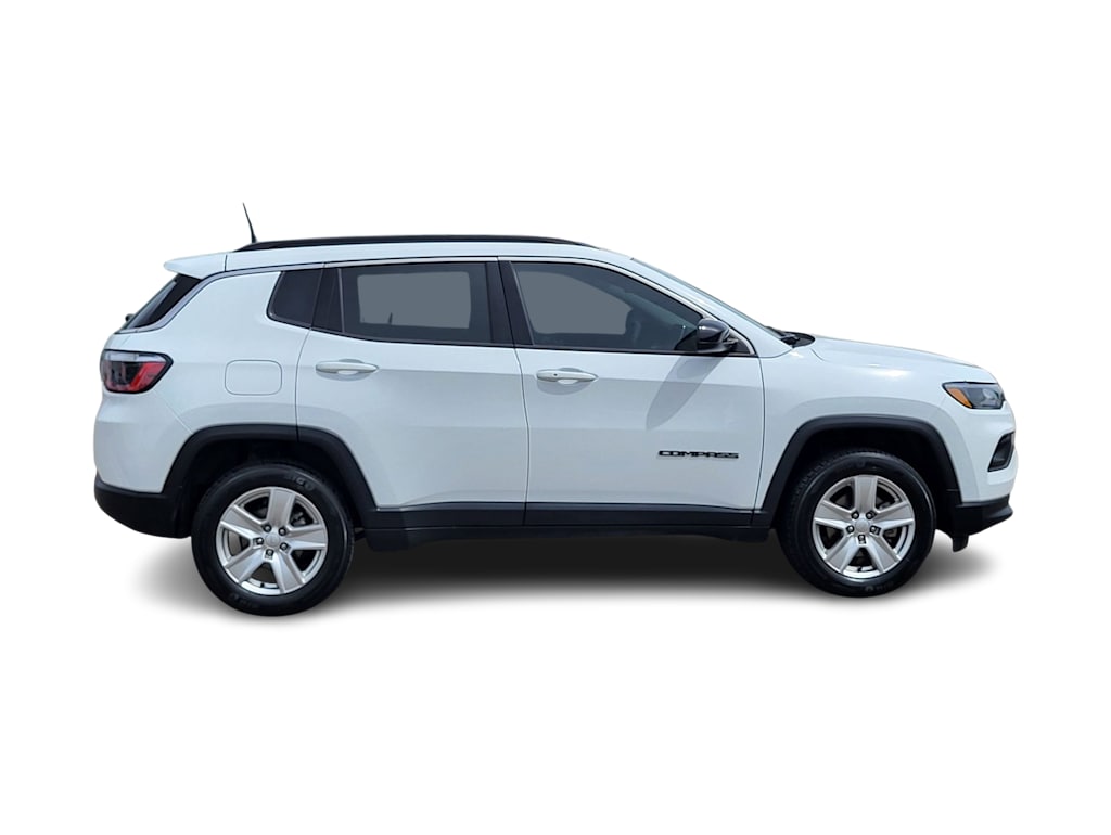 Thumbnail: 2022 Jeep Compass - 17