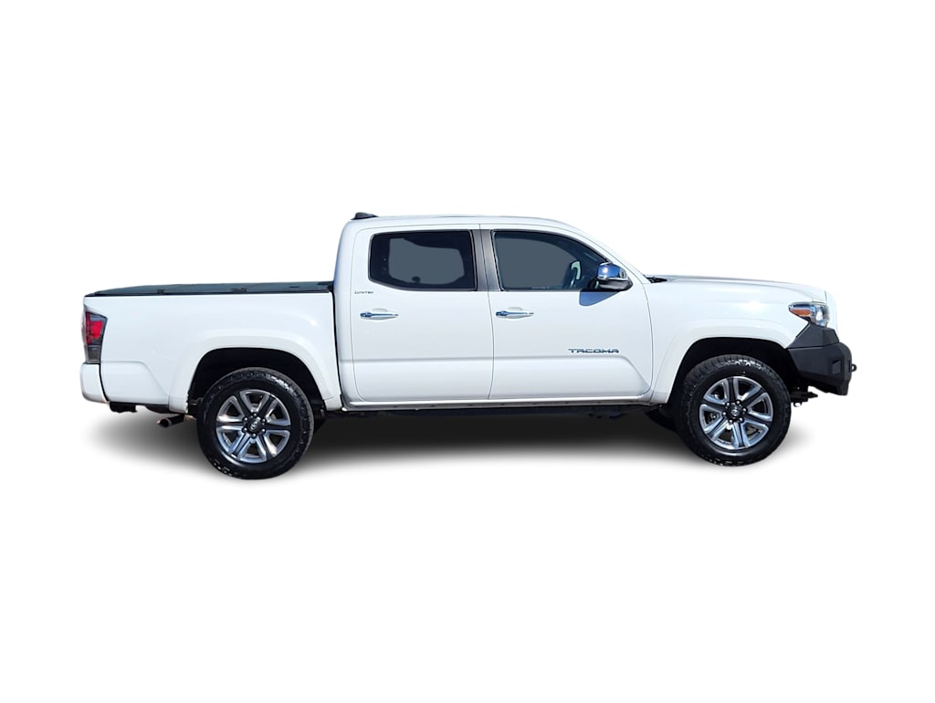 Thumbnail: 2018 Toyota Tacoma - 18