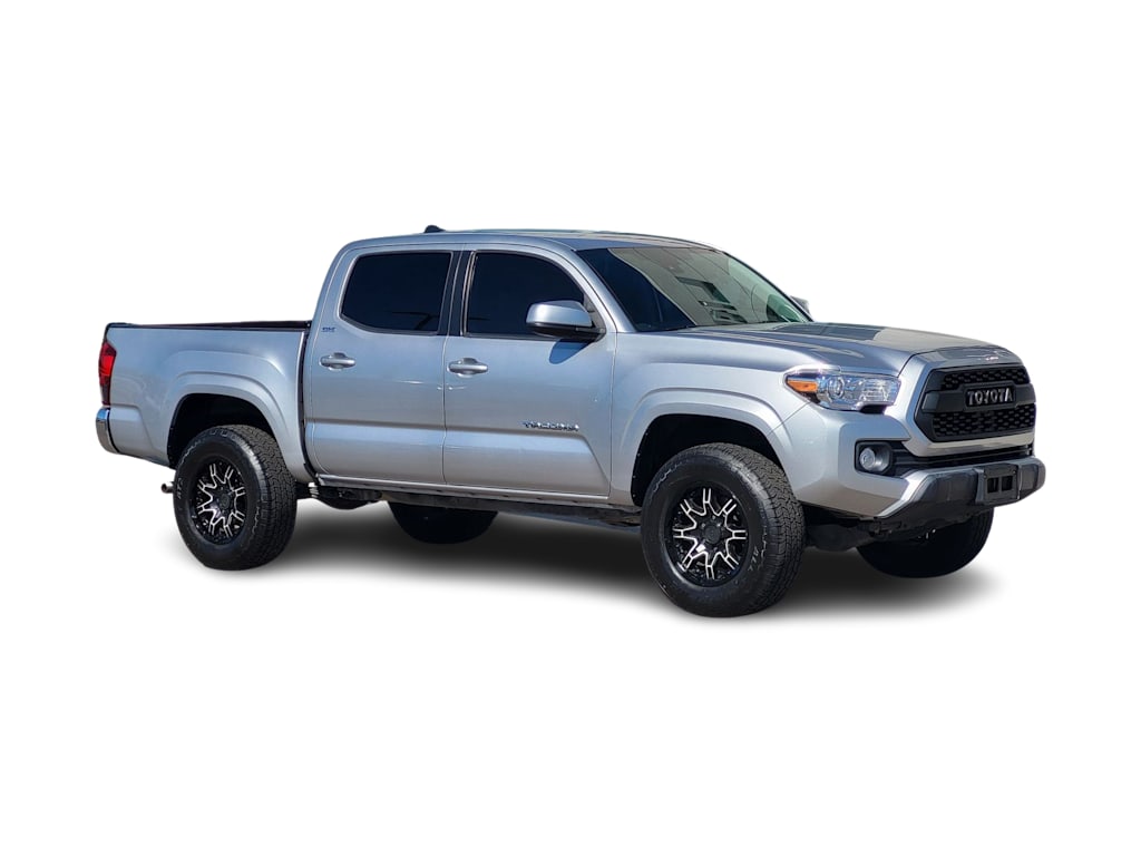 Thumbnail: 2023 Toyota Tacoma - 16