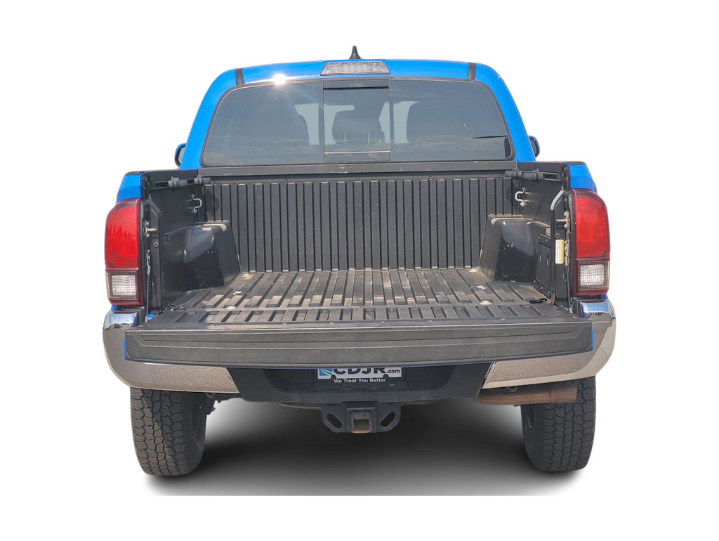 Thumbnail: 2020 Toyota Tacoma - 15