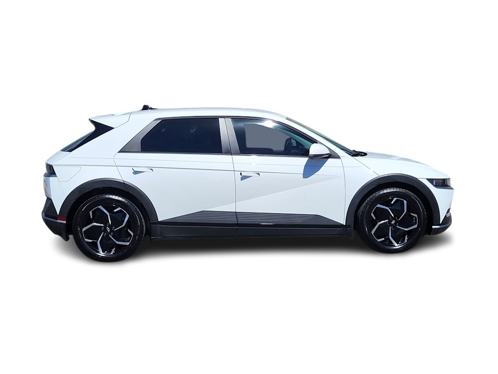 Thumbnail: 2023 Hyundai Ioniq 5 - 16
