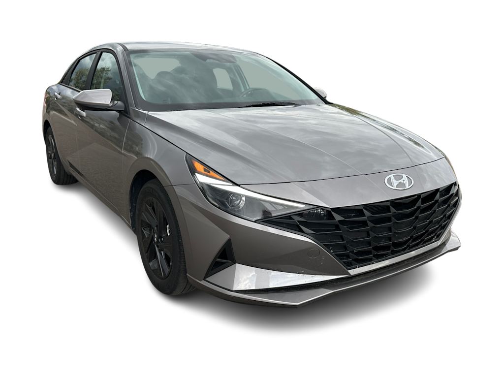 2023 Hyundai Elantra SEL 17