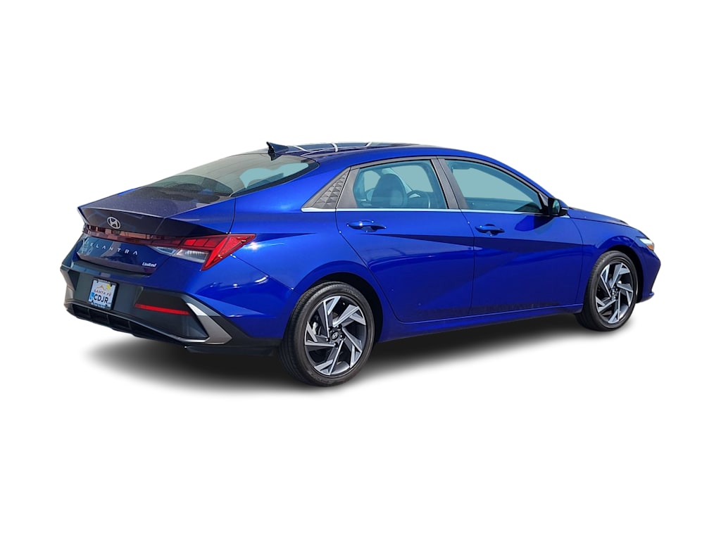 Thumbnail: 2025 Hyundai Elantra - 18