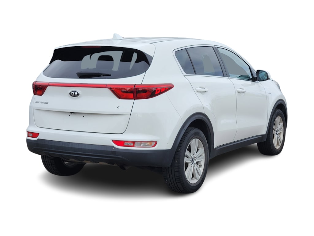 Thumbnail: 2017 Kia Sportage - 17