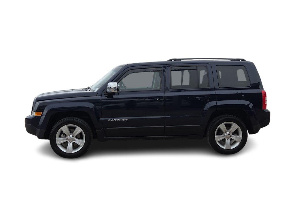 Thumbnail: 2016 Jeep Patriot - 3