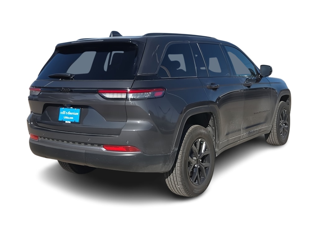 Thumbnail: 2026 Jeep Grand Cherokee - 20