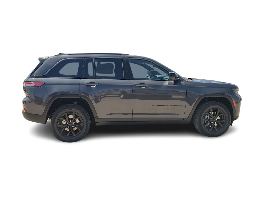 Thumbnail: 2026 Jeep Grand Cherokee - 20