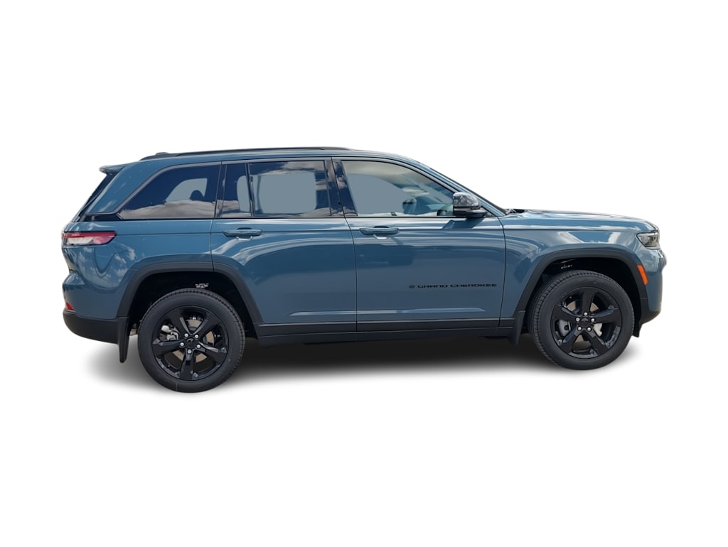 Thumbnail: 2026 Jeep Grand Cherokee - 21