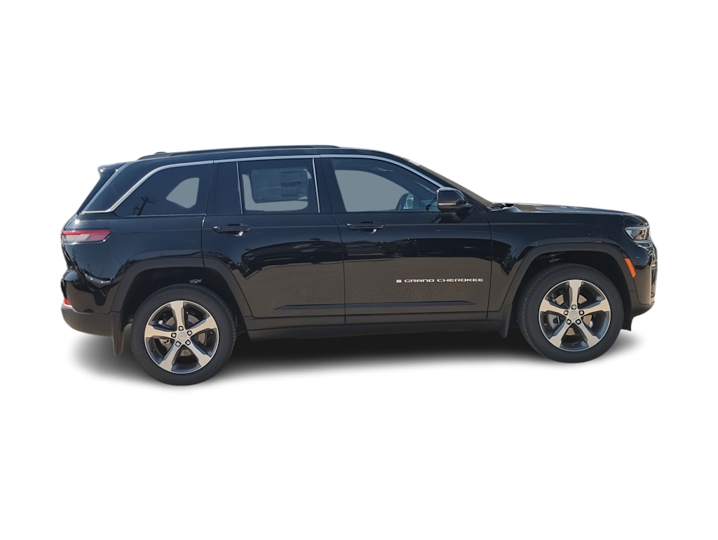 Thumbnail: 2026 Jeep Grand Cherokee - 20