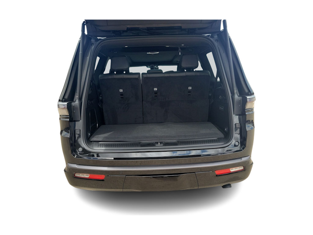 Thumbnail: 2026 Jeep Grand Wagoneer - 15