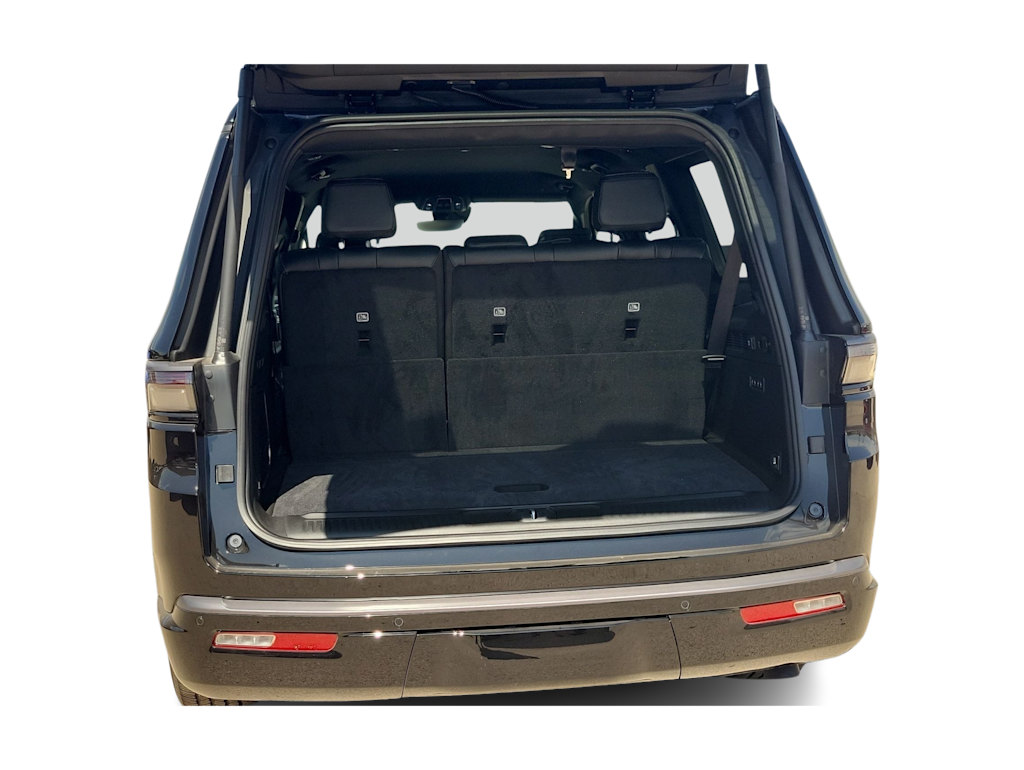 Thumbnail: 2026 Jeep Grand Wagoneer - 13