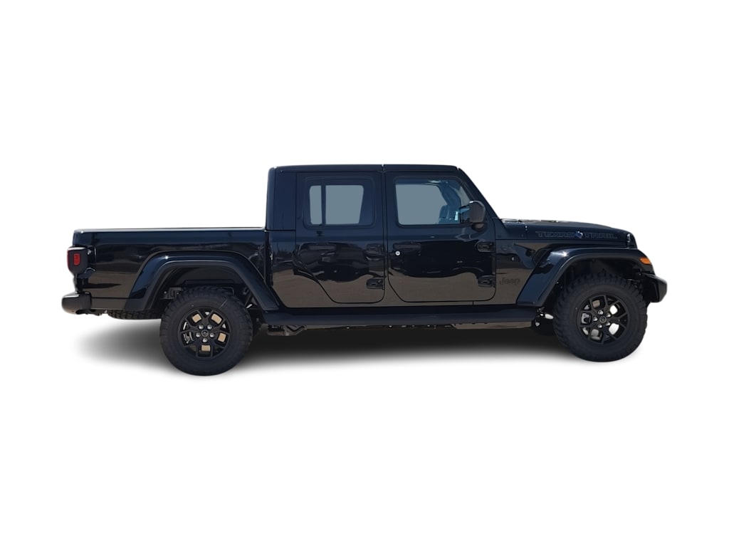 Thumbnail: 2026 Jeep Gladiator - 21