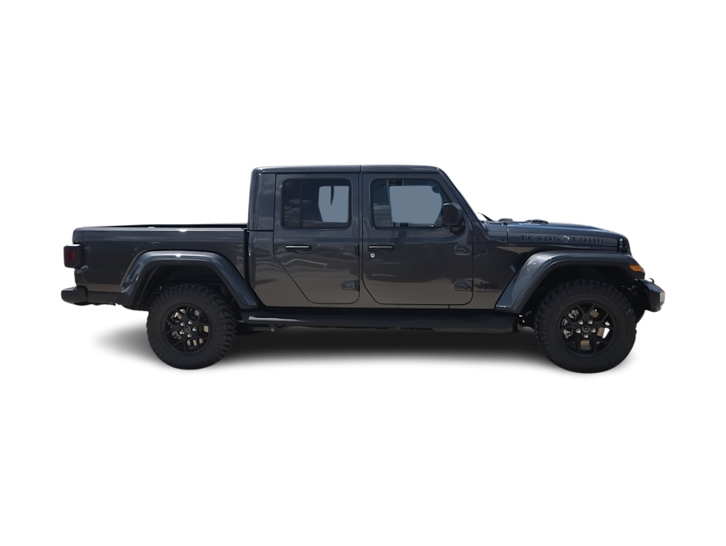 Thumbnail: 2026 Jeep Gladiator - 21