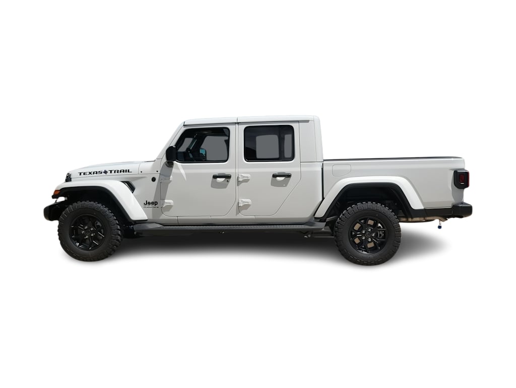 Thumbnail: 2026 Jeep Gladiator - 3
