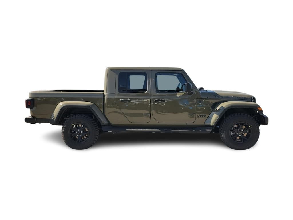 Thumbnail: 2026 Jeep Gladiator - 21