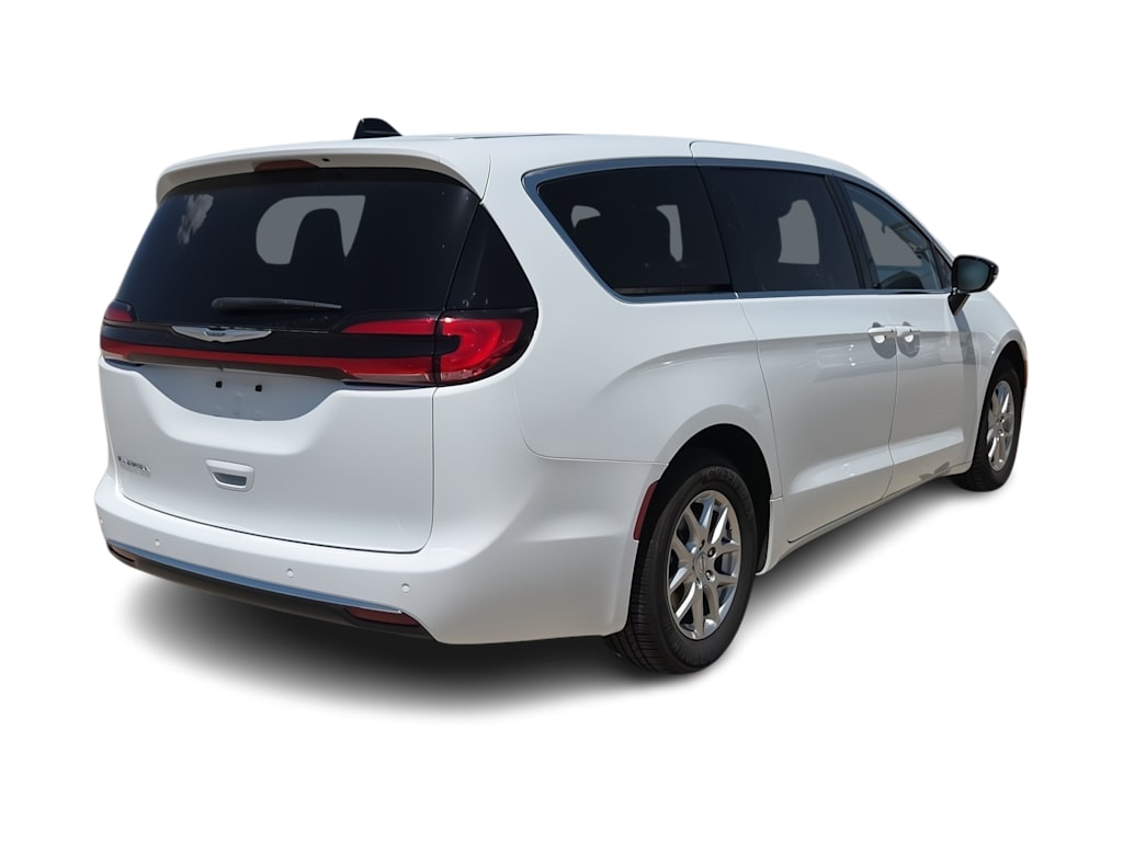 Thumbnail: 2025 Chrysler Pacifica - 20