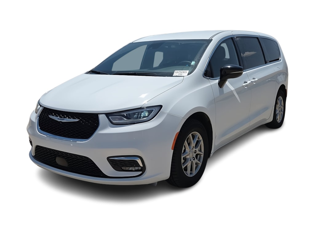 Thumbnail: 2025 Chrysler Pacifica - 19