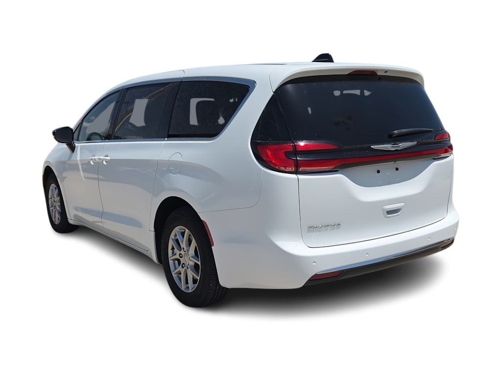 Thumbnail: 2025 Chrysler Pacifica - 4