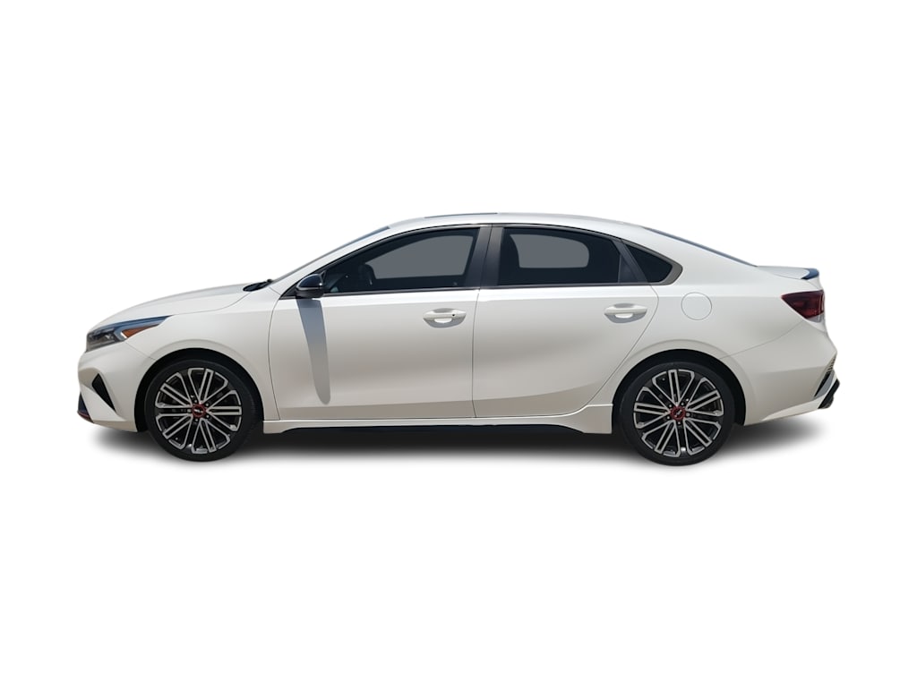 Thumbnail: 2022 Kia Forte - 3